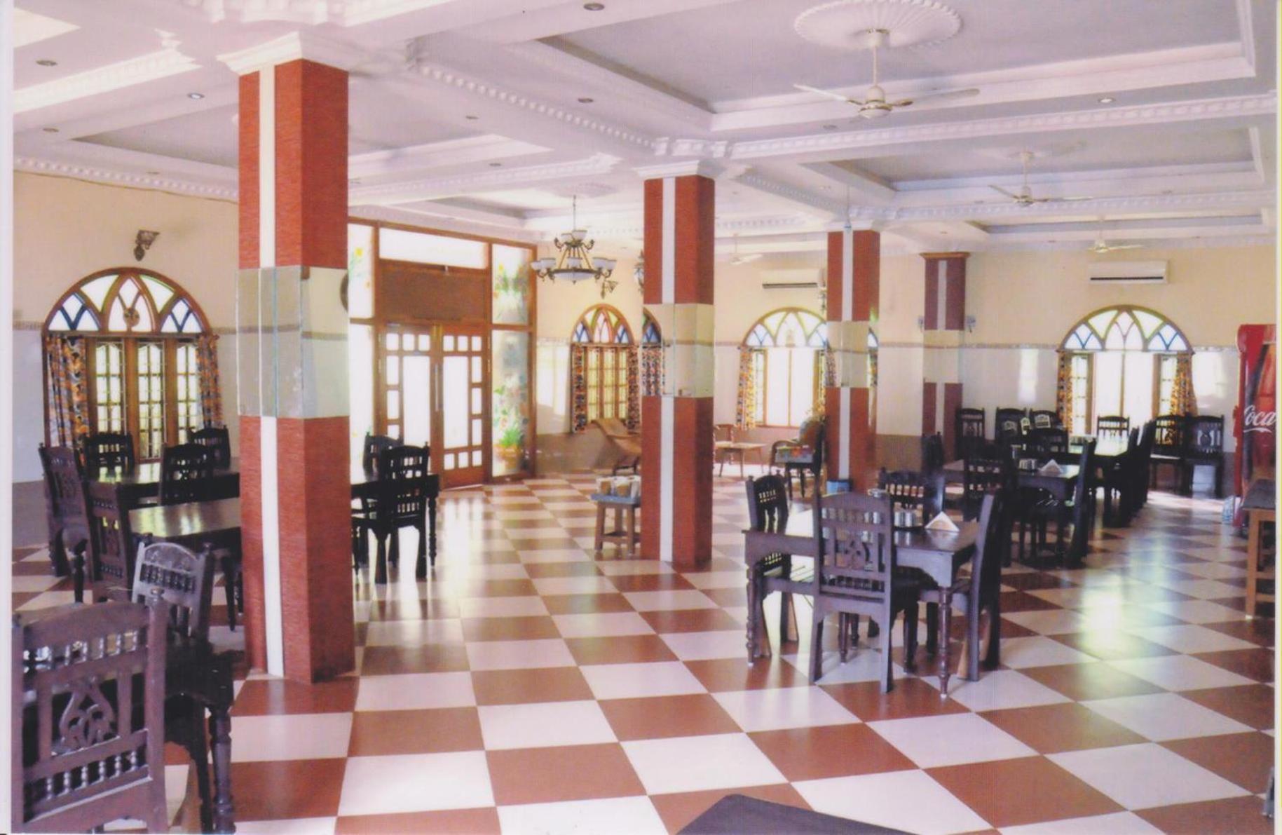 Chettinaadu Narayana Inn Kānādukāttān 外观 照片